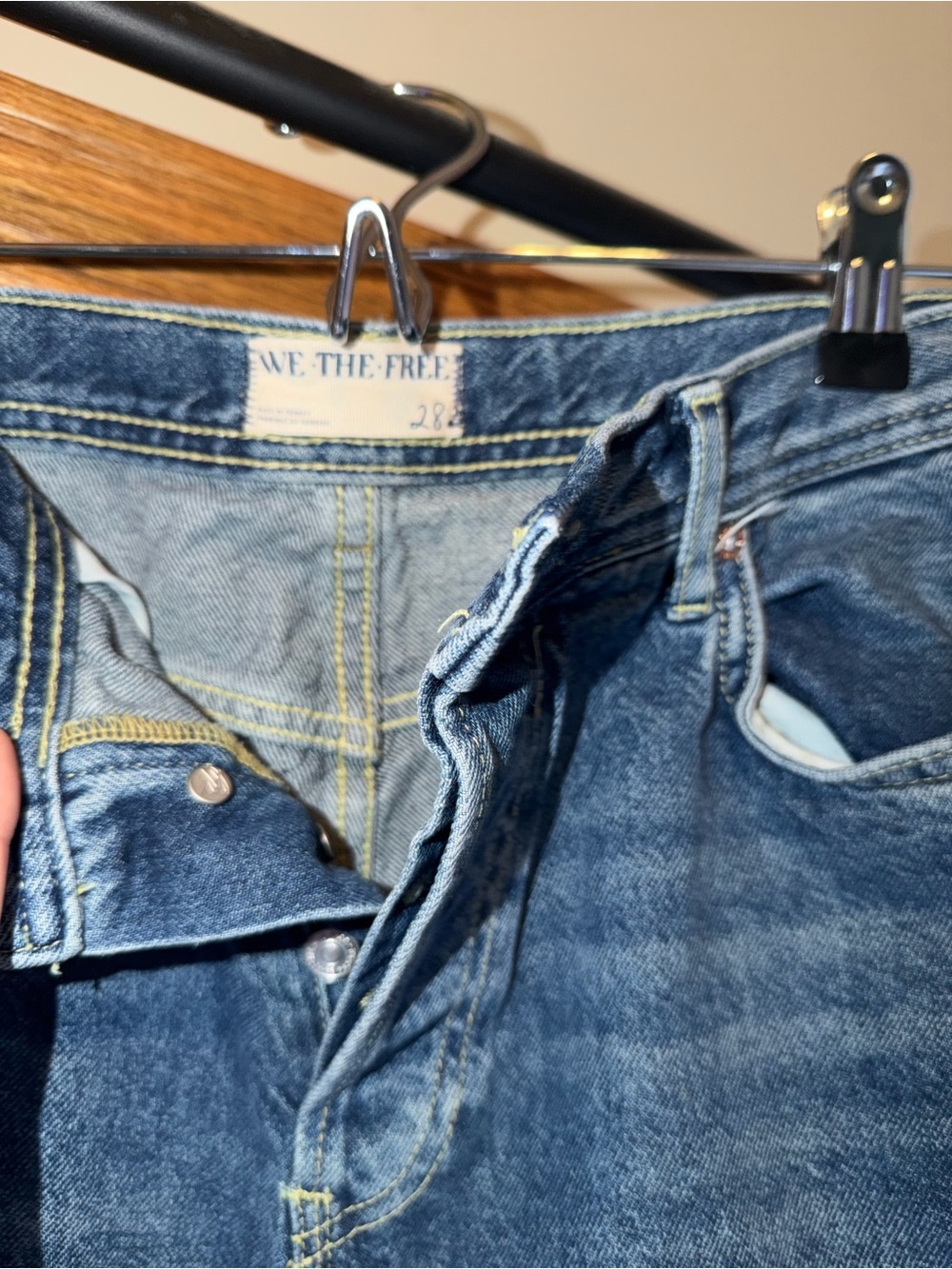 Set! We The Free size 28 High-Rise Button Fly Jeans & (no brand) vintage top (L) - Picture 5 of 8
